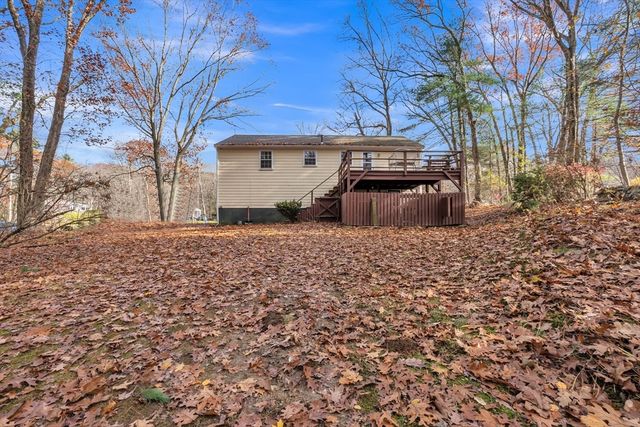 8 Whalen Rd, Hopkinton, MA 01748
