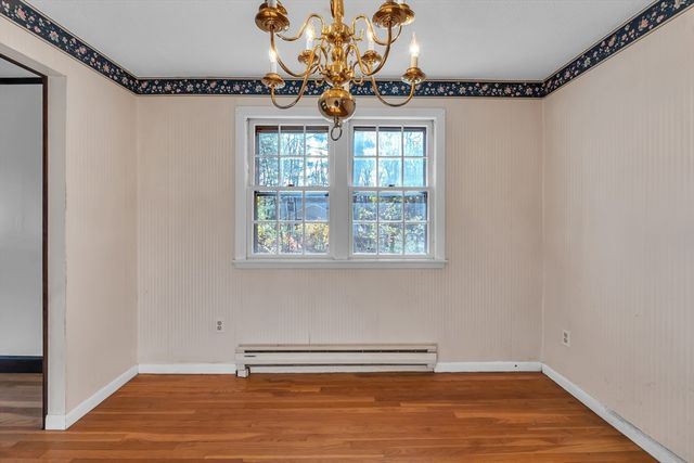 8 Whalen Rd, Hopkinton, MA 01748