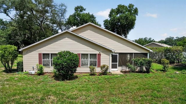 706 MURRAY LANE, Lady Lake, FL 32159