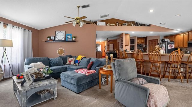 706 MURRAY LANE, Lady Lake, FL 32159