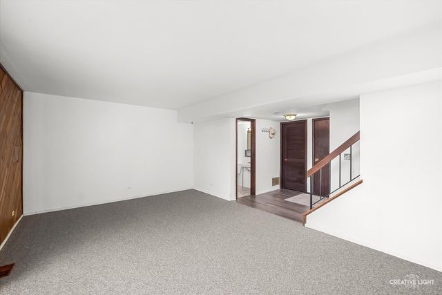 281 OLD ELM Drive, Bolingbrook, IL 60440
