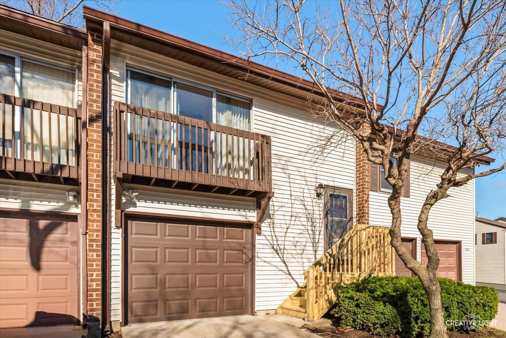 281 OLD ELM Drive, Bolingbrook, IL 60440