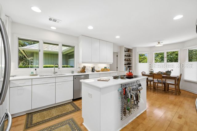 312 Seabrook Dr, Hilton Head Island, SC 29926