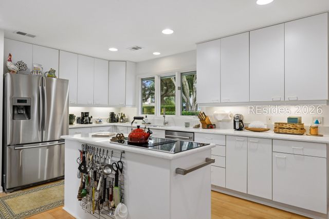 312 Seabrook Dr, Hilton Head Island, SC 29926