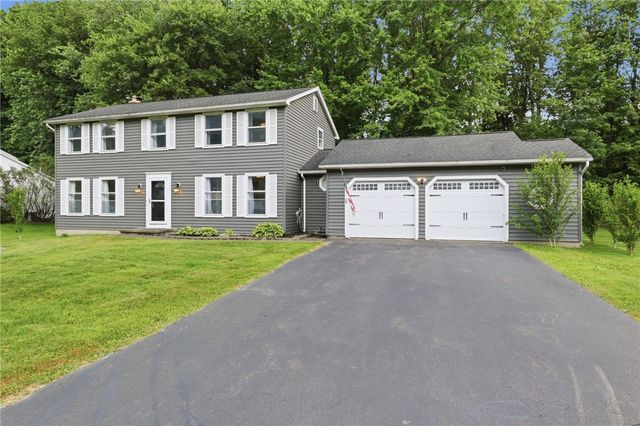 709 Audley End, Webster, NY 14580