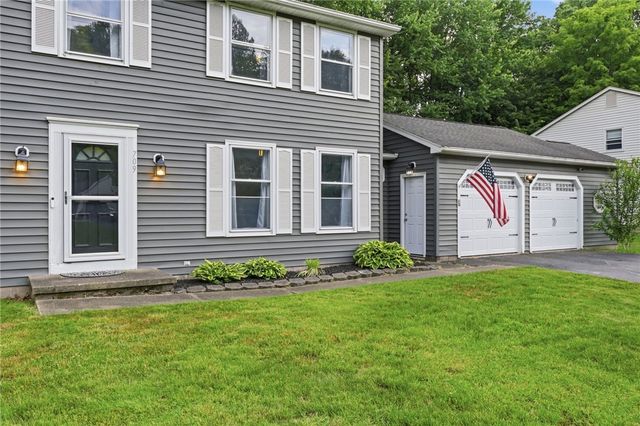 709 Audley End, Webster, NY 14580
