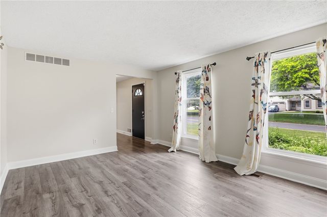 709 Audley End, Webster, NY 14580