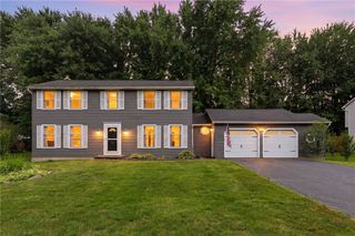 709 Audley End, Webster, NY 14580