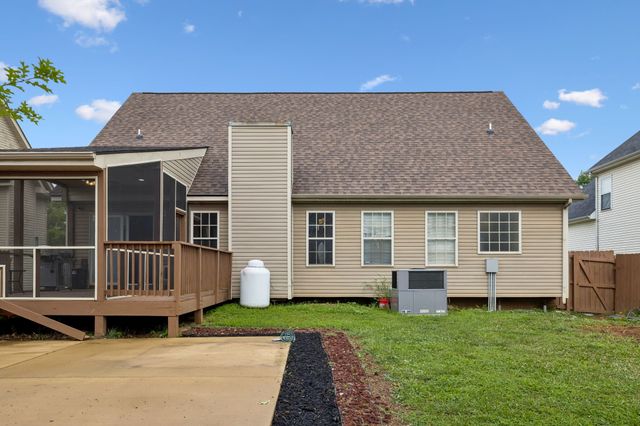 3454 Southwood Dr, Clarksville, TN 37042
