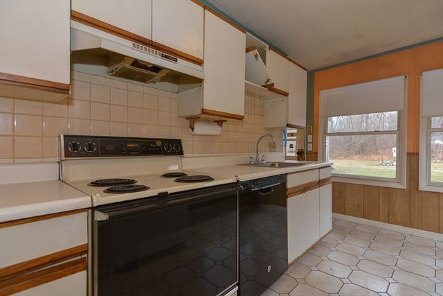 82 Lowell St., Woburn, MA 01801