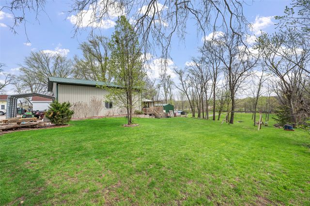 4555 NE 34th Court, Des Moines, IA 50317