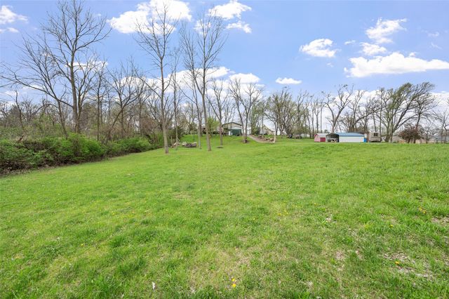 4555 NE 34th Court, Des Moines, IA 50317