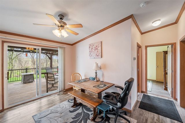 4555 NE 34th Court, Des Moines, IA 50317