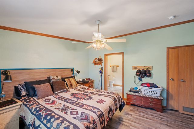 4555 NE 34th Court, Des Moines, IA 50317