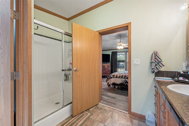 4555 NE 34th Court, Des Moines, IA 50317