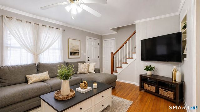 86 Crestwood Avenue, Waterbury, CT 06704