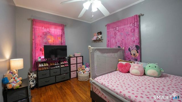 86 Crestwood Avenue, Waterbury, CT 06704