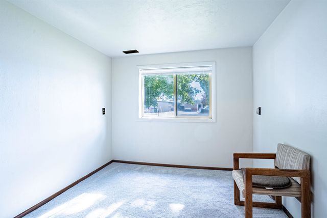 10711 E 16TH Ave, Spokane Valley, WA 99206
