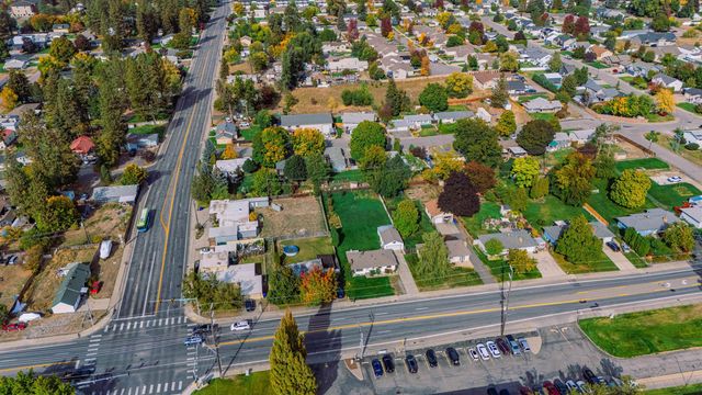 10711 E 16TH Ave, Spokane Valley, WA 99206