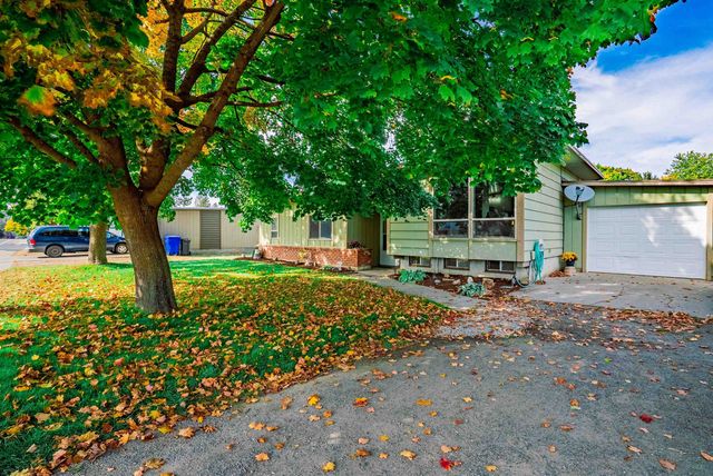10711 E 16TH Ave, Spokane Valley, WA 99206