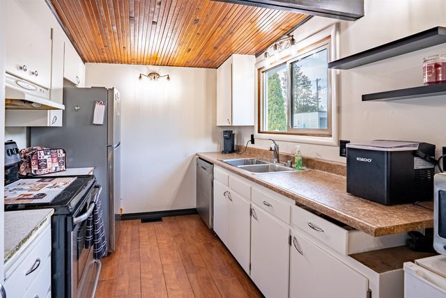 10711 E 16TH Ave, Spokane Valley, WA 99206