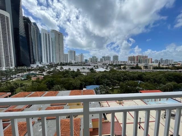 210 174th St 1006, Sunny Isles Beach, FL 33160