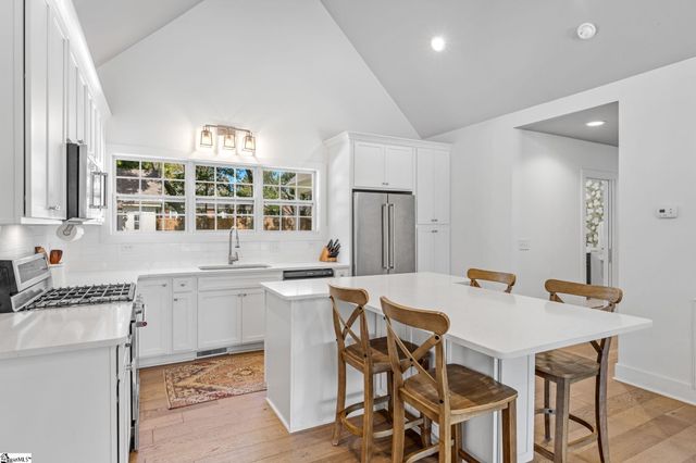 230 Potomac Avenue, Greenville, SC 29605