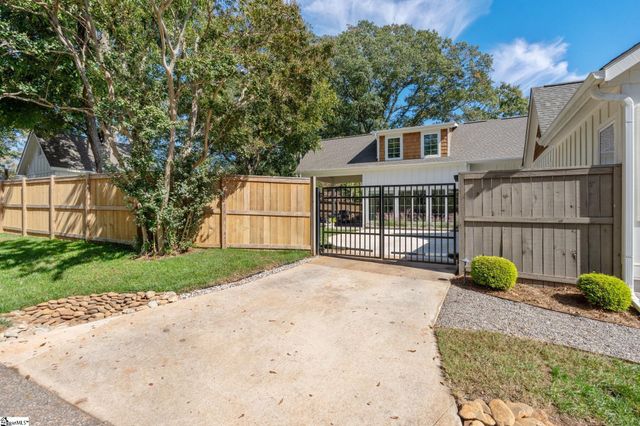 230 Potomac Avenue, Greenville, SC 29605