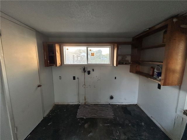 1041 E 5th St, Alice, TX 78332