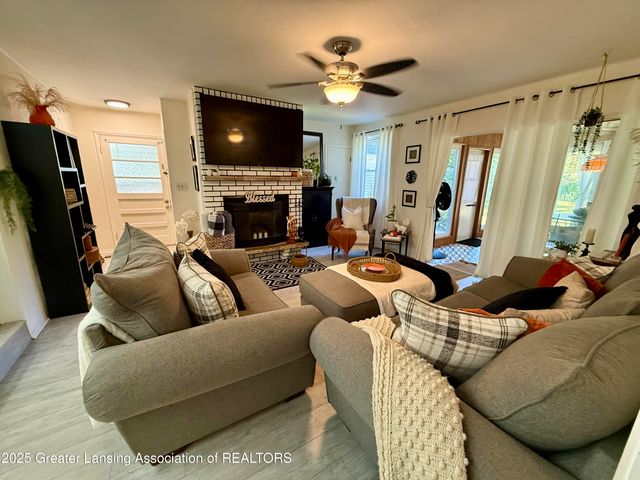 4120 Arlene Drive, Lansing, MI 48917