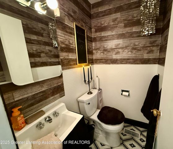 4120 Arlene Drive, Lansing, MI 48917