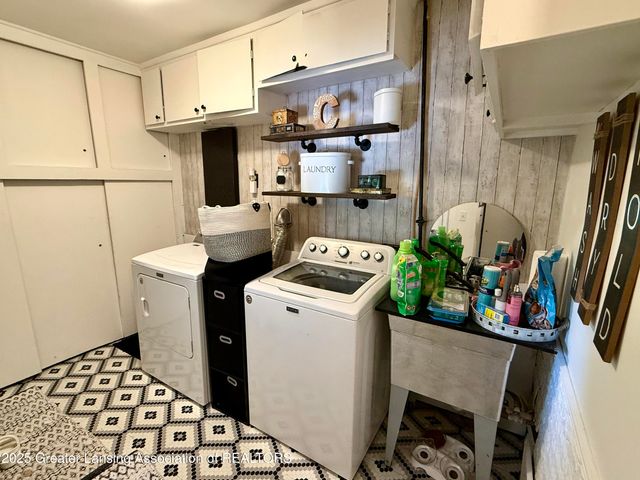 4120 Arlene Drive, Lansing, MI 48917