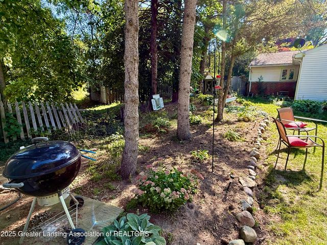 4120 Arlene Drive, Lansing, MI 48917