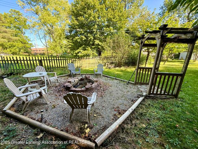 4120 Arlene Drive, Lansing, MI 48917