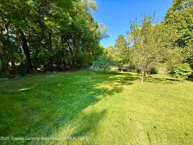 4120 Arlene Drive, Lansing, MI 48917