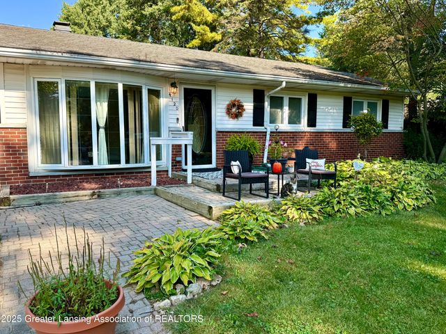 4120 Arlene Drive, Lansing, MI 48917