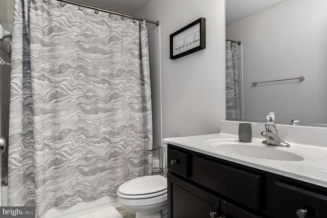 6317 COURTLAND PARK DR, Fredericksburg, VA 22407