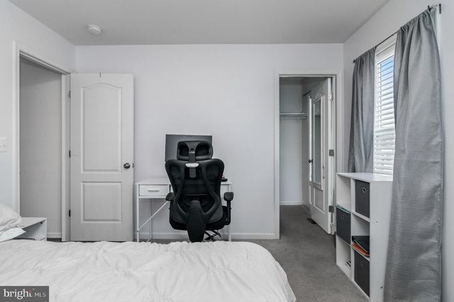 6317 COURTLAND PARK DR, Fredericksburg, VA 22407