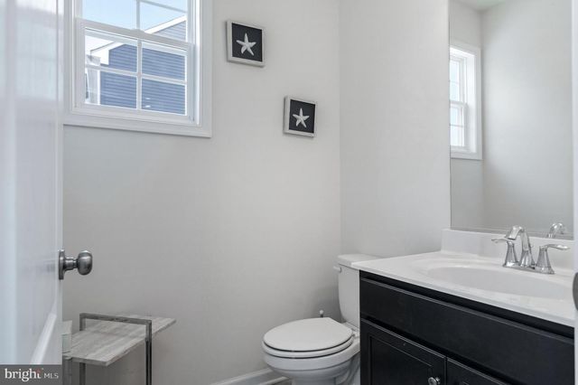 6317 COURTLAND PARK DR, Fredericksburg, VA 22407