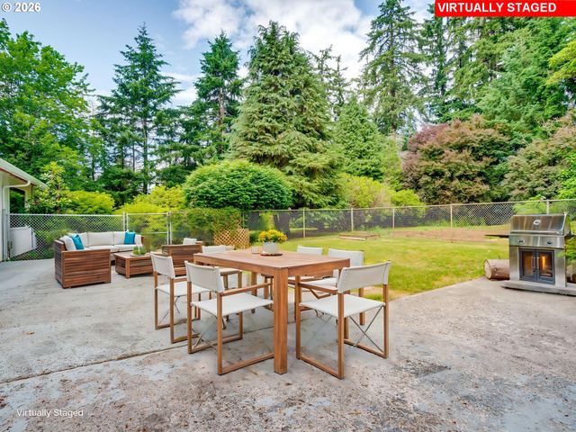 8804 Ne 111TH Way, Vancouver, WA 98662
