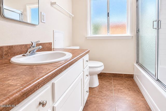 1274 W Avenue H12, Lancaster, CA 93534