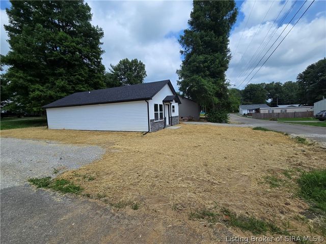 71 S Beech Street, Campbellsburg, IN 47108