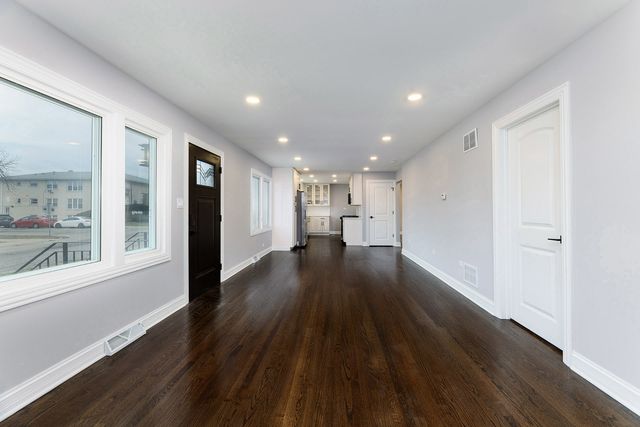 4955 N Delphia Avenue, Norridge, IL 60706