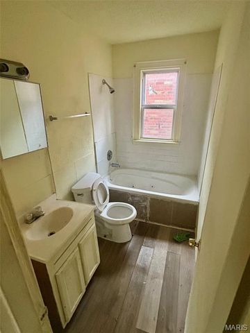 6120 Bircher Street, Pine Lawn, MO 63120