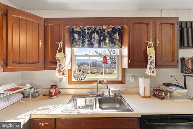 5 FOX LN, Luray, VA 22835