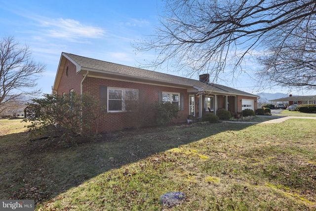 5 FOX LN, Luray, VA 22835