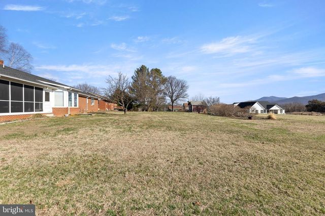 5 FOX LN, Luray, VA 22835