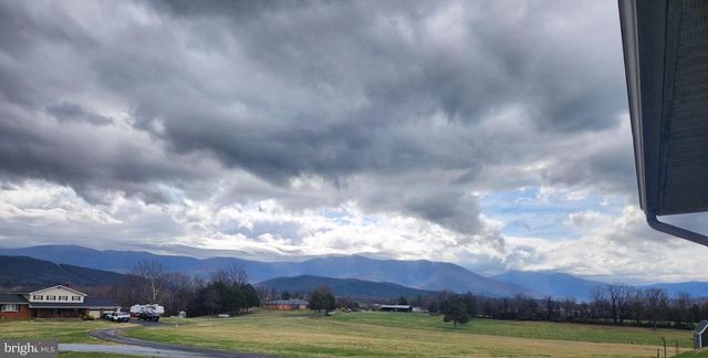 5 FOX LN, Luray, VA 22835