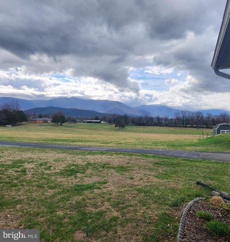 5 FOX LN, Luray, VA 22835