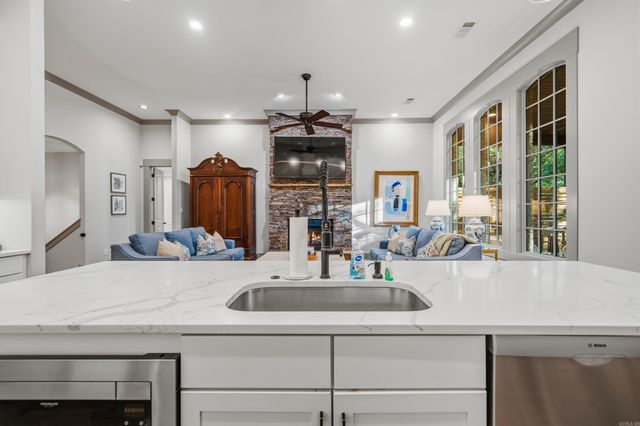 312 Lotus Loop, Hot Springs, AR 71901